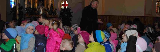Wizyta przedszkolaków w kościele
