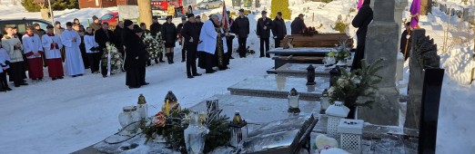 Udział w uroczystościach pogrzebowych taty ks. Krzysztofa