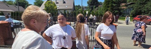 Sprzedaż ciastek w parafii